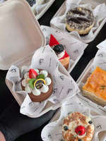 Feuilles de papier sulfurisé personnalisées imprimées quadricolore en offset, en pâte recyclée, pour l'emballage alimentaire du pain, des gâteaux, des pâtisseries et des snacks