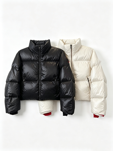 Manteau d'hiver court en duvet d'oie pour femmes, style bouffant, OEM, trois couches. - Product Image 1
