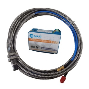 Capteur de proximité à courants de Foucault Dwy3300series avec divers accessoires d'installation - Product Image 1