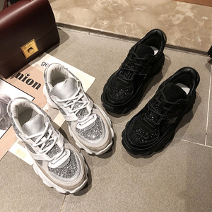 Sneaker produttore di <span class=keywords><strong>scarpe</strong></span> da ginnastica da <span class=keywords><strong>donna</strong></span> con plateau alla moda <span class=keywords><strong>scarpe</strong></span> da <span class=keywords><strong>donna</strong></span> bling pu <span class=keywords><strong>glitter</strong></span> <span class=keywords><strong>scarpe</strong></span> da passeggio di lusso alla moda per <span class=keywords><strong>donna</strong></span> - Product Image 3
