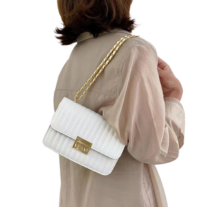 2023 borsa in pelle vegana semplice generosa <span class=keywords><strong>di</strong></span> <span class=keywords><strong>prima</strong></span> <span class=keywords><strong>classe</strong></span> borsa a tracolla piccola per cellulare <span class=keywords><strong>di</strong></span> lusso personalizzata durevole - Product Image 3