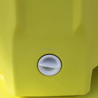 Récipient en plastique isolé de 450 litres Poubelles à poisson thermiques Conteneur à palettes empilables Réservoirs industriels de fruits de mer