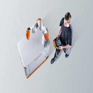 Robot mobile léger KMR Iiwa LBR Iiwa, plateforme flexible, moteur servo-électrique, charge utile de 14 kg, 7 axes, longueur de bras de 820 mm, IP54 - Product Image 1