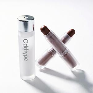 Oddtype Blur Balm 731 Adore Prebase Minimizadora de Poros, Acabado Mate Aterciopelado, Control de Grasa, Para Todo Tipo de Piel - Product Image 1