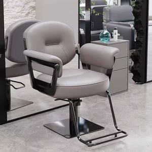 Sillón de Barbería Comercial Moderno en Cuero Sintético Gris, Estructura Metálica Dorada, Bomba Hidráulica, Base Cuadrada, Altura Ajustable, para Salón de Belleza - Product Image 4