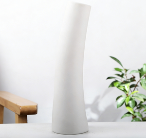 Nouveau vase en céramique blanc, style chinois moderne et épuré, pour la décoration de salon, d'entrée ou de table. - Product Image 4