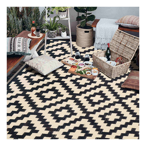 Tapis d'annexe de <span class=keywords><strong>caravane</strong></span> personnalisé en <span class=keywords><strong>plastique</strong></span> recyclé tapis en polypropylène imperméable tapis de paille tapis de camping-car tapis de patio extérieur - Product Image 1