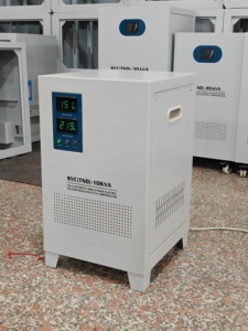 Bán Hot Single phase 120V 220V SVC 10KVA 15kVA Đồng servo động cơ tự động điều chỉnh điện áp ổn định với LCD hiển thị - Product Image 2