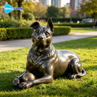 Statue Moderne 3D Personnalisée de Chien Allongé en Bronze Jouant avec une Balle, Sculpture d'Extérieur pour Jardin, Cour et Pelouse
