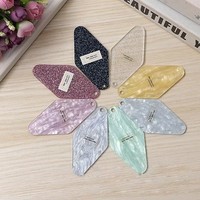 Porte-clés personnalisés en acrylique transparent avec gravure diamant, marbre, émail et paillettes pour hôtels et motels, vente en gros