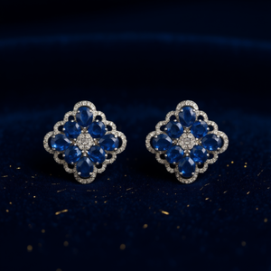 Orecchini a lobo di lusso con zaffiro blu a forma di fiore e diamanti taglio brillante rotondo per donna, gioielli da sposa con montatura a griffe - Product Image 2