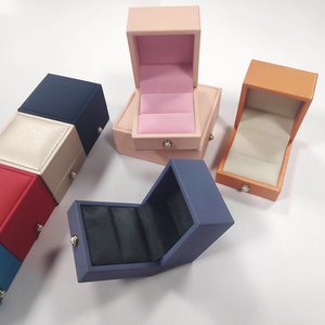 Materiais de fábrica, logotipo personalizado, couro pu, embalagem de joias para negócios, show