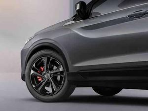 SUV Geely Binyue Coolray, moteur turbo essence, SUV compact 5 places pour le marché d'exportation - Product Image 4