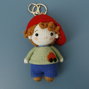 Porte-clés en crochet fait main de personnages de dessins animés, poupée en fil tricoté, pendentif figurine Amigurumi garçon/fille, décoration de sac à dos, cadeaux pour femmes - Product Image 4