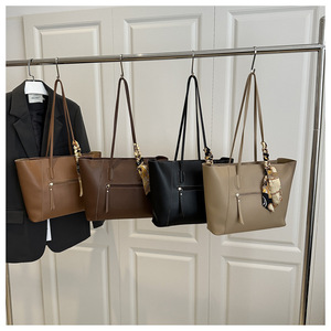 <span class=keywords><strong>Sac</strong></span> fourre-tout grande capacité tendance 2026, couleur unie, <span class=keywords><strong>sac</strong></span> à bandoulière simple, <span class=keywords><strong>sac</strong></span> pour femme mode <span class=keywords><strong>printemps</strong></span>-été - Product Image 6