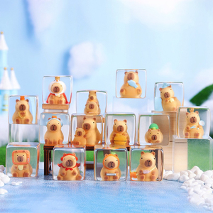 Figurine <span class=keywords><strong>de</strong></span> Kapibara mignonne et créative, en forme <span class=keywords><strong>de</strong></span> glaçon, anti-stress, décoration <span class=keywords><strong>de</strong></span> bureau, fabriquée en Chine, pour les enfants <span class=keywords><strong>de</strong></span> 7 à 12 ans, en résine XINZHIJI 1/12 - Product Image 1