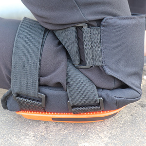 Genouillères de hockey sur gazon pour la construction et les activités extérieures, avec logo personnalisé, professionnelles, robustes, antidérapantes, avec gel et amorti épais, fixation à crochet - Product Image 5