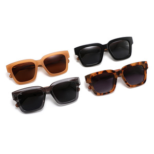 Lunettes de soleil classiques à monture carrée pour hommes, motif grain de bois, monture PC, verres TAC, protection UV400, pour la conduite et la mode - Product Image 4