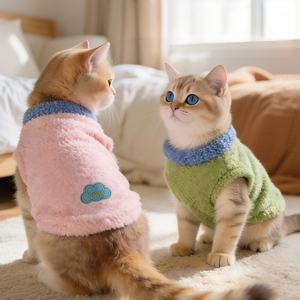 Ropa de Invierno para <span class=keywords><strong>Gatos</strong></span> al por Mayor, Cálida y Económica, Transpirable, Forrada con Terciopelo, <span class=keywords><strong>sin</strong></span> Mangas, para Invierno - Product Image 1