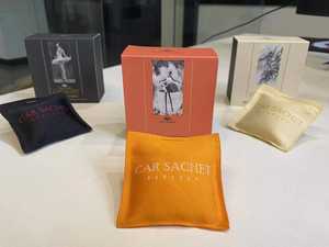 Clip pour évent de voiture Rafraîchisseur d'air pour vêtements Armoire Parfum longue durée Pochette parfumée Sachet suspendu pour voiture - Product Image 3