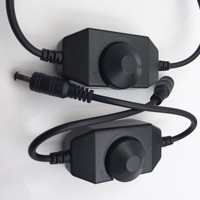 Sortie d'usine DC12V contrôleur en ligne manuel gradateur LED couleur unique pour le réglage de la luminosité des lumières LED