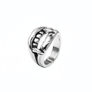 2023 Mode rétro Thai bague en argent pour femmes ou hommes cadeaux d'anniversaire <span class=keywords><strong>Dent</strong></span> <span class=keywords><strong>de</strong></span> <span class=keywords><strong>vampire</strong></span> - Product Image 1