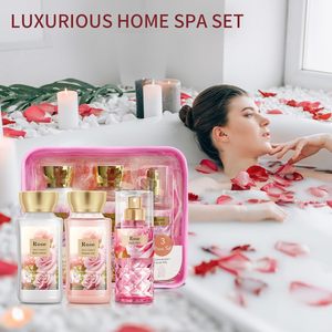 Set de Regalo de Baño y Cuerpo de 3 Piezas con Aroma a Rosas para Mujeres y Niñas - Gel de Ducha Hidratante, Loción Corporal y Bruma para la Piel - Product Image 4