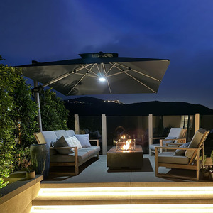 <span class=keywords><strong>Parasol</strong></span> de terrasse moderne de luxe en aluminium robuste avec poteau latéral, <span class=keywords><strong>LED</strong></span>, étanche, protection UV, <span class=keywords><strong>pour</strong></span> usage extérieur - Product Image 1