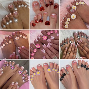 ตัวแยกนิ้วเท้าซิลิโคน 8 ชิ้น แบบญี่ปุ่น ลายดอกเดซี่ ประดับเพชรทรงหยดน้ำ อุปกรณ์ทำเล็บมือและเล็บเท้า - Product Image 3