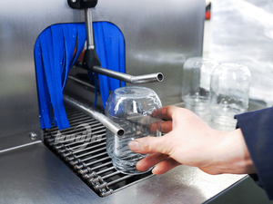 Lavadora <span class=keywords><strong>de</strong></span> Botellas <span class=keywords><strong>de</strong></span> <span class=keywords><strong>Aluminio</strong></span> <span class=keywords><strong>de</strong></span> Alta Presión, Lavadora <span class=keywords><strong>de</strong></span> Latas, Máquina <span class=keywords><strong>de</strong></span> Limpieza <span class=keywords><strong>de</strong></span> Bidones <span class=keywords><strong>de</strong></span> Leche - Product Image 4