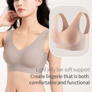 Aiermei Chine <span class=keywords><strong>Soutien</strong></span>-<span class=keywords><strong>gorge</strong></span> Confort Haute Soutenabilité Col en V Premium Sans Coutures <span class=keywords><strong>Push</strong></span>-<span class=keywords><strong>up</strong></span> Vente en Gros de Sous-vêtements - Product Image 2
