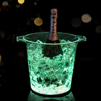 Seau à glace lumineux LED transparent en plastique, alimenté par piles, pour boissons énergisantes, 5L, idéal pour les fêtes et les réunions