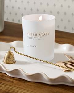 AIKUN Hot Selling Premium Long Burning Eco Soy Wax Glass Jar Scented <b>Candle</b> with Custom Logo for Home Decor & Gift - Product Image 3