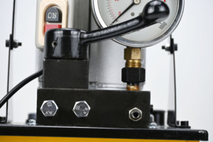ZHH700C-bomba eléctrica de dos vías, bomba de combustible con control manual de <span class=keywords><strong>presión</strong></span> ultra <span class=keywords><strong>alta</strong></span>, 22kg, tipo Válvula de <span class=keywords><strong>derrame</strong></span> - Product Image 2