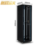 Armoire de serveur réseau intérieure de 19 pouces 600*600*2000 mm avec porte en verre trempé revêtu, armoire de rack de données sur pied
