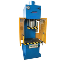 Machine automatique de fabrication de plaques d'immatriculation en aluminium CNC avec système hydraulique
