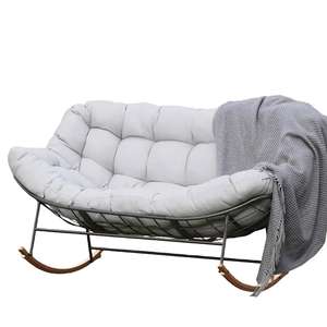 Fauteuil à bascule de jardin Danlong Morden, grand fauteuil à bascule Papasan surdimensionné pour 2 personnes, avec cadre en acier revêtu et coussin épais - Product Image 1