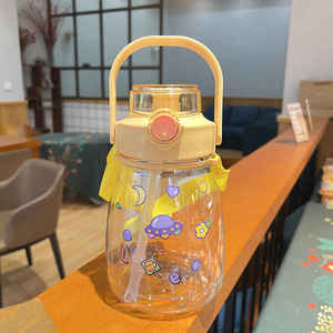 Botella de agua para gimnasio de gran capacidad de 1300 ml con doble boquilla y pajita, reutilizable, apta para alimentos y portátil. - Product Image 4