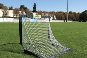 LISKI Easy-to-Install <b>Mini</b> Soccer <b>Goal</b> Minigoal - FOLD UP - in fiberglass and steel 90 x h 75 cm - with net and transport bag - Product Image 6