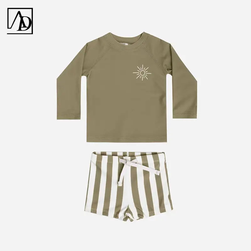 Pakaian renang anak laki-laki, kustom UPF50 + kain ramah lingkungan set pakaian renang bayi perawatan matahari baju renang lengan panjang musim panas