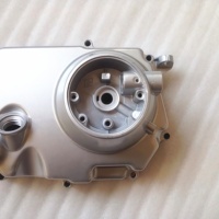 Quantité minimale de commande bas JH70 CD70 Deltta70 pièces de moteur de moto couvercle de carter couvercle de moteur droit pour 70cc