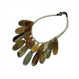 Collier Bohème Tendance avec Coquillages Naturels, Design Ailes, Perles d'Eau Douce Taille Marquise, Chaîne Serpent, Unisexe, Anniversaire de Mariage - Product Image 1