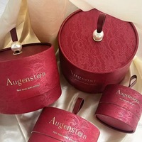 Caja de Regalo Redonda Beige de Lujo con Asa de Perlas, Caja de Embalaje Cilíndrica con Logotipo Personalizado en Relieve para Recuerdos de Boda/Damas de Honor/Fiestas