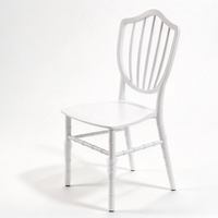 Chaise empilable en PP blanc, chaise de banquet en plastique pour mariage, fête, hôtel, événement, vente en gros