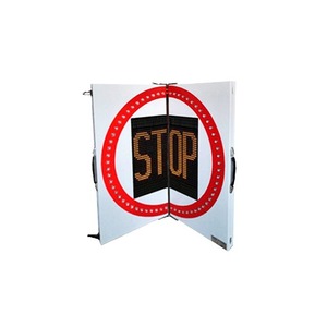Pantalla LED Portátil de Señalización de Tráfico P10, Marco de Aluminio IP65, Recargable, de Pie - Product Image 3