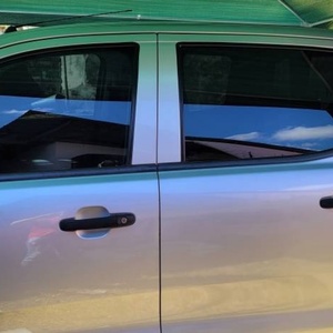 Accessoires pour Ford Ranger : Déflecteurs de porte, visières de fenêtre, protection contre la pluie et le soleil, visière de porte - Product Image 2