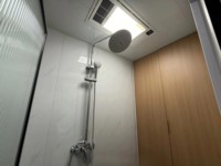 YAOQING Moducube Maison Capsule Mobile de Luxe, Maison Modulaire Préfabriquée, Mini-Bungalow avec Cuisine et Salle de Bain Complètes
