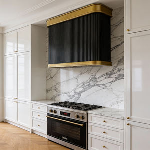 Архитектурная двухцветная вытяжка из нержавеющей стали с латунной короной, настенная, для кухонь вилл - Product Image 5