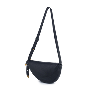 <span class=keywords><strong>Sac</strong></span> à bandoulière en <span class=keywords><strong>cuir</strong></span> PU noir à la mode de luxe mignon mini <span class=keywords><strong>banane</strong></span> forme de marque privée pour les femmes - Product Image 4