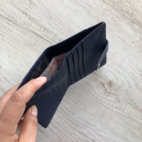 Dompet Koin Kulit Mewah YUBO LEATHER untuk Unisex dengan Penutup Kancing Khusus, Tempat Kartu Nama, Ukuran 4 Inci